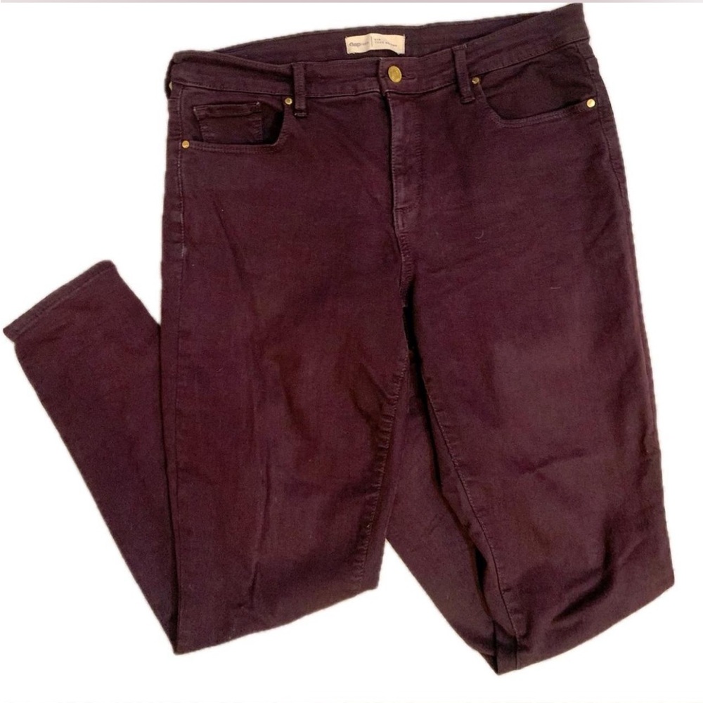 Aubergine Gap “true skinny” jeans, 31R.